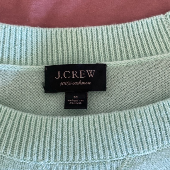 Jcrew cashmere sweater size medium - Picture 2 of 4
